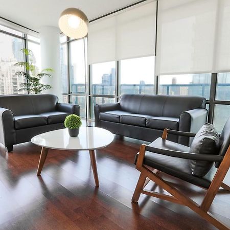 Altitude Suites Bay Street - Holiday Bonus - Free Parking Торонто Екстериор снимка